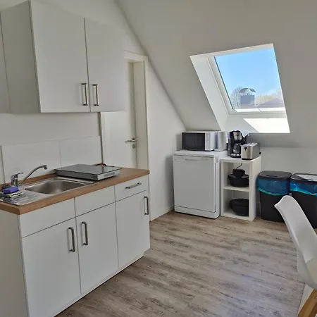 Appartment Reinfeld 公寓 *